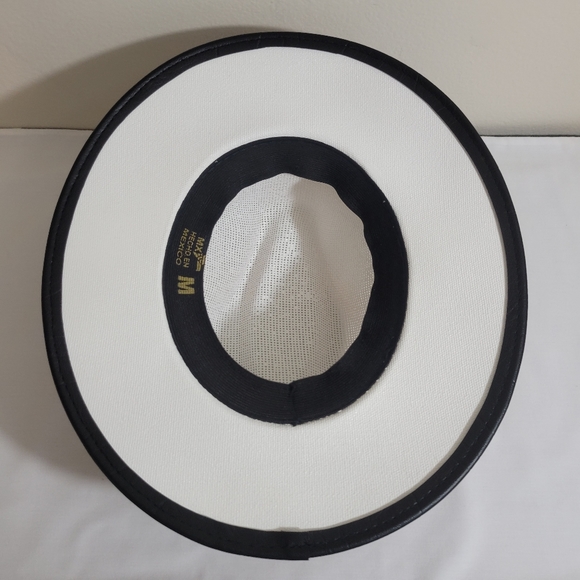 New Beautiful Embroidered Hat - Picture 9 of 13